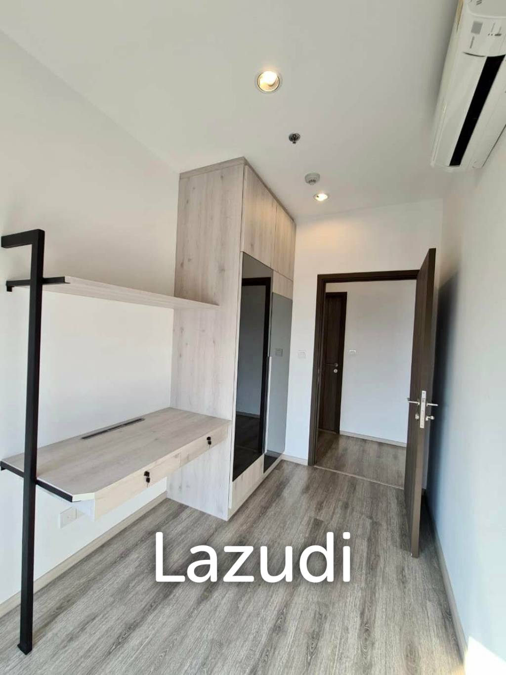 1 Bed 1 Bath 53 SQ.M IDEO Mobi Sukhumvit 66