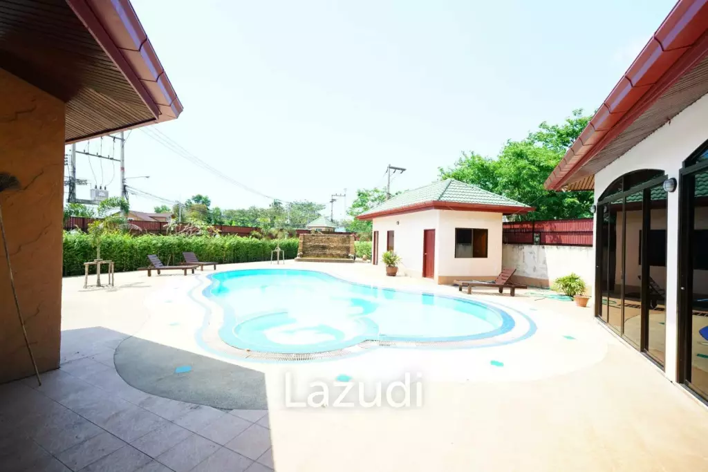 3 Bedroom Pool Villa in Soi Siam Country Club