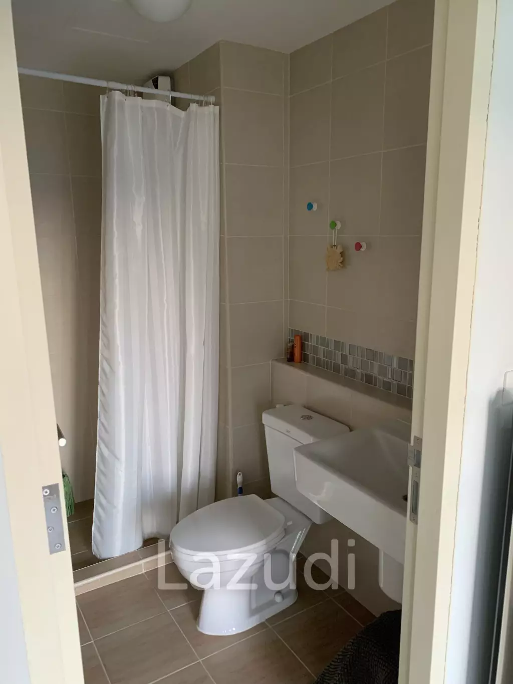BAAN KUN KOEY : Studio room condo with Pool View
