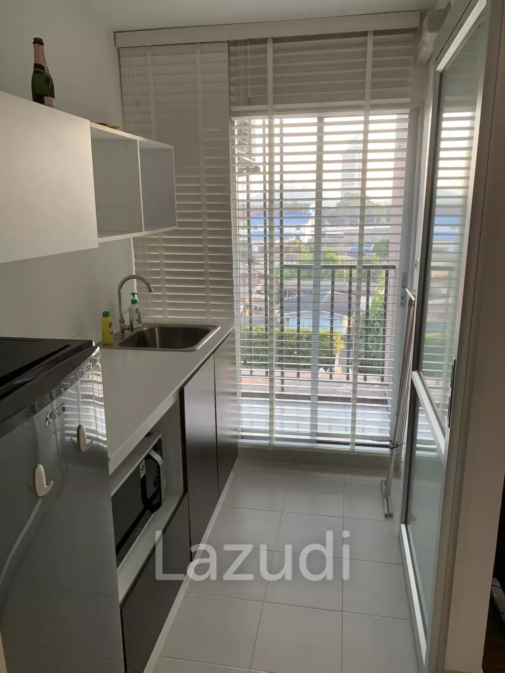 BAAN KUN KOEY : Studio room condo with Pool View