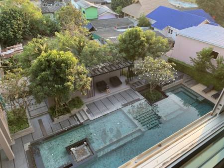 BAAN KUN KOEY : Studio room condo with Pool View