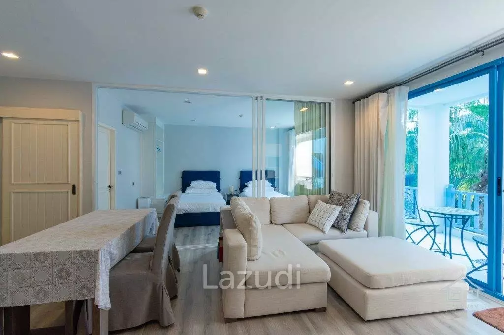 SANTORA :  Well presented 2 bed condo with pool view