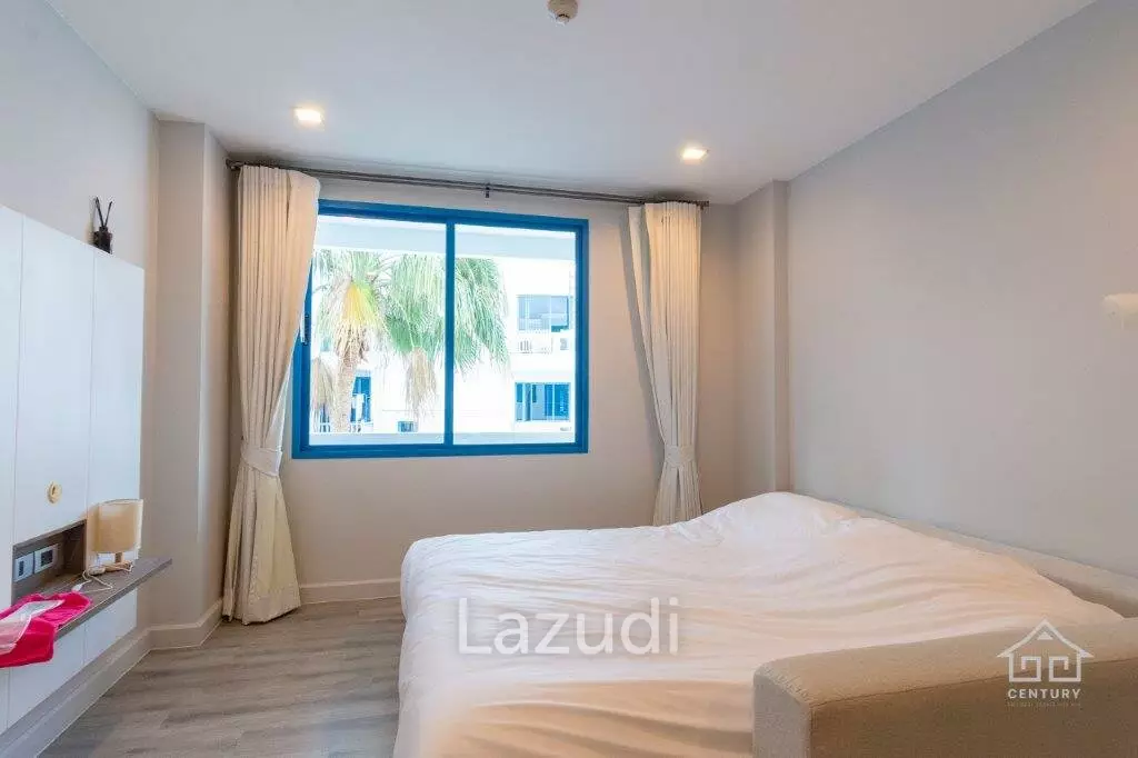 SANTORA :  Well presented 2 bed condo with pool view