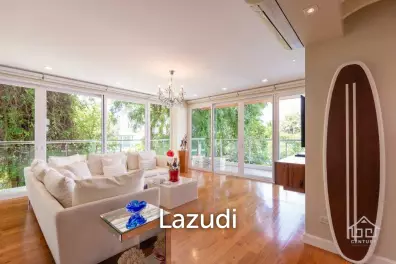 Beautiful Sea views 4 bed beach front condo on Luxury complex