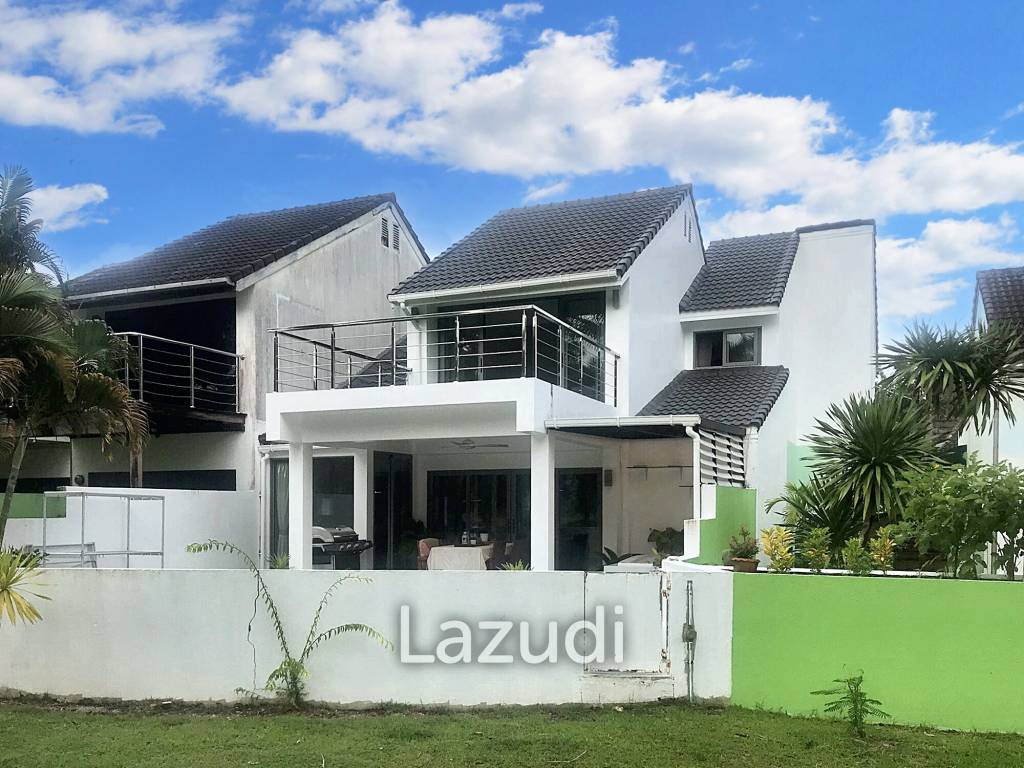 3 Bedroom Golf  View Townhouse - Kathu