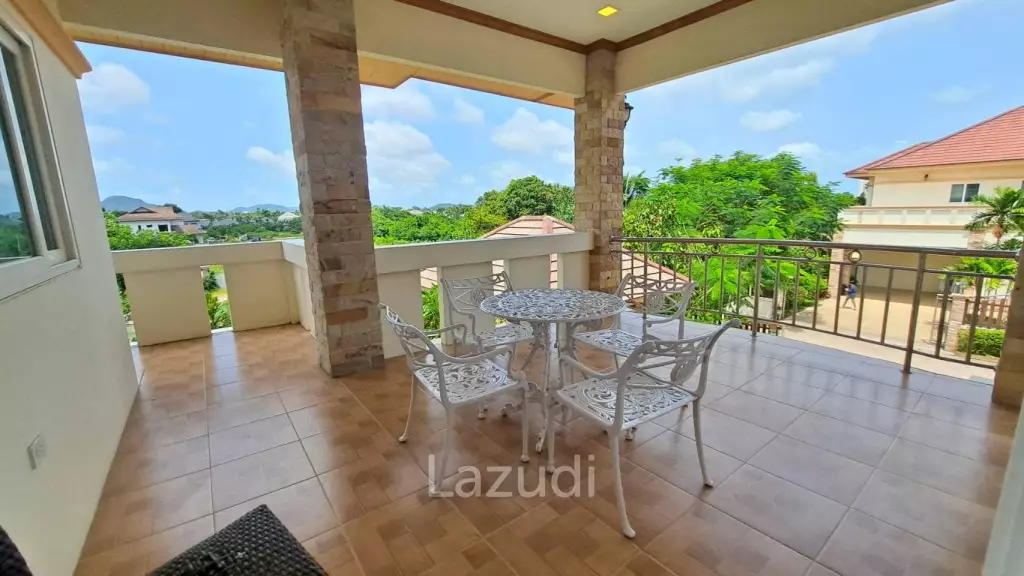 2 Storeys House with Swimming Pool