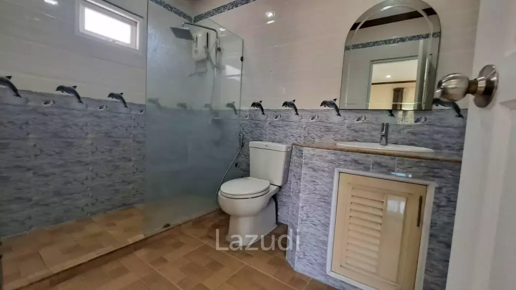 2 Storeys House with Swimming Pool