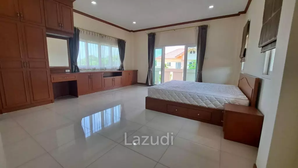 2 Storeys House with Swimming Pool