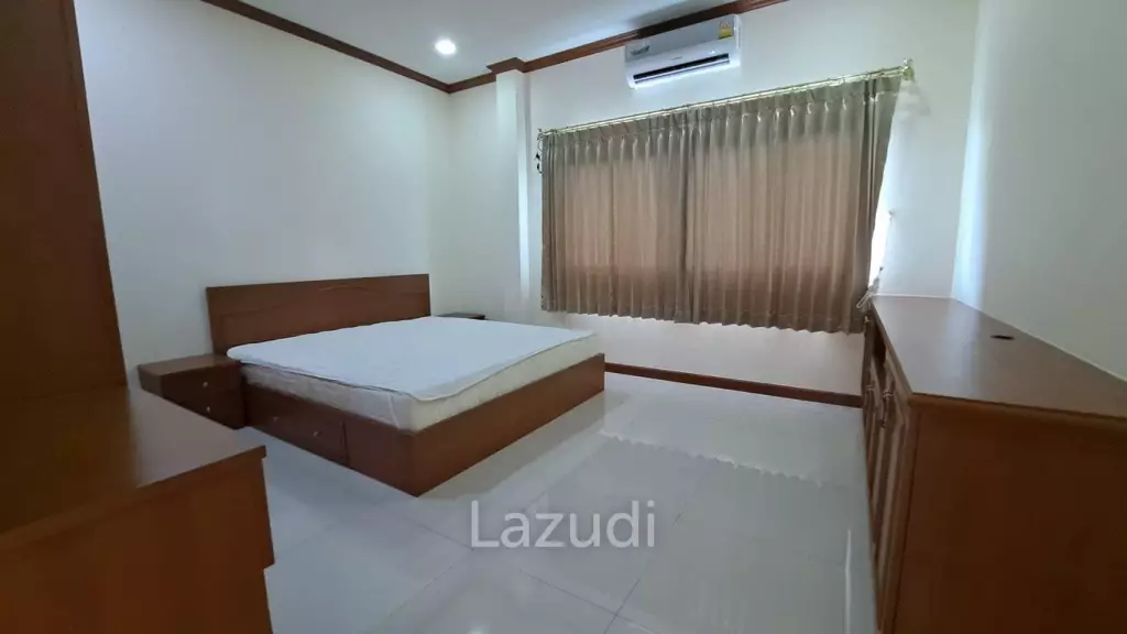 2 Storeys House with Swimming Pool