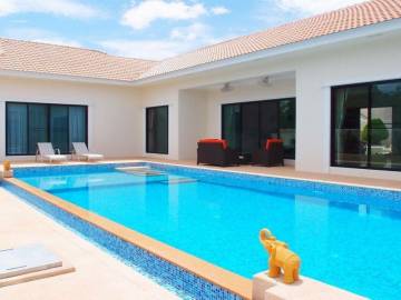 Pool Villa European Style for Sale