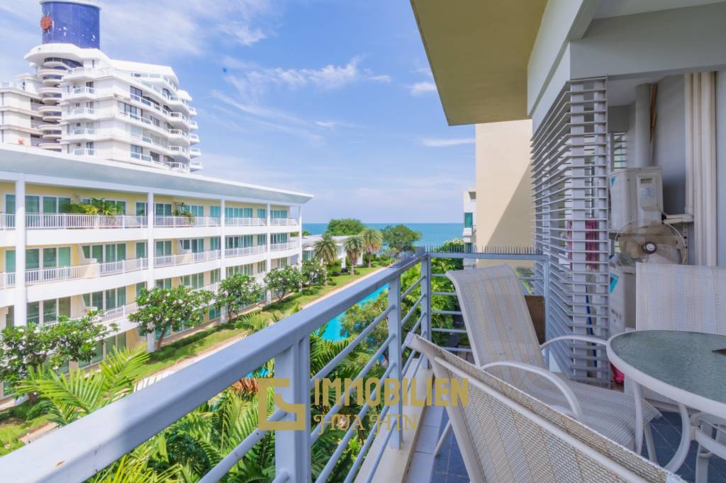 Baan Sanpluem: 2 Bedroom Beachside Condo