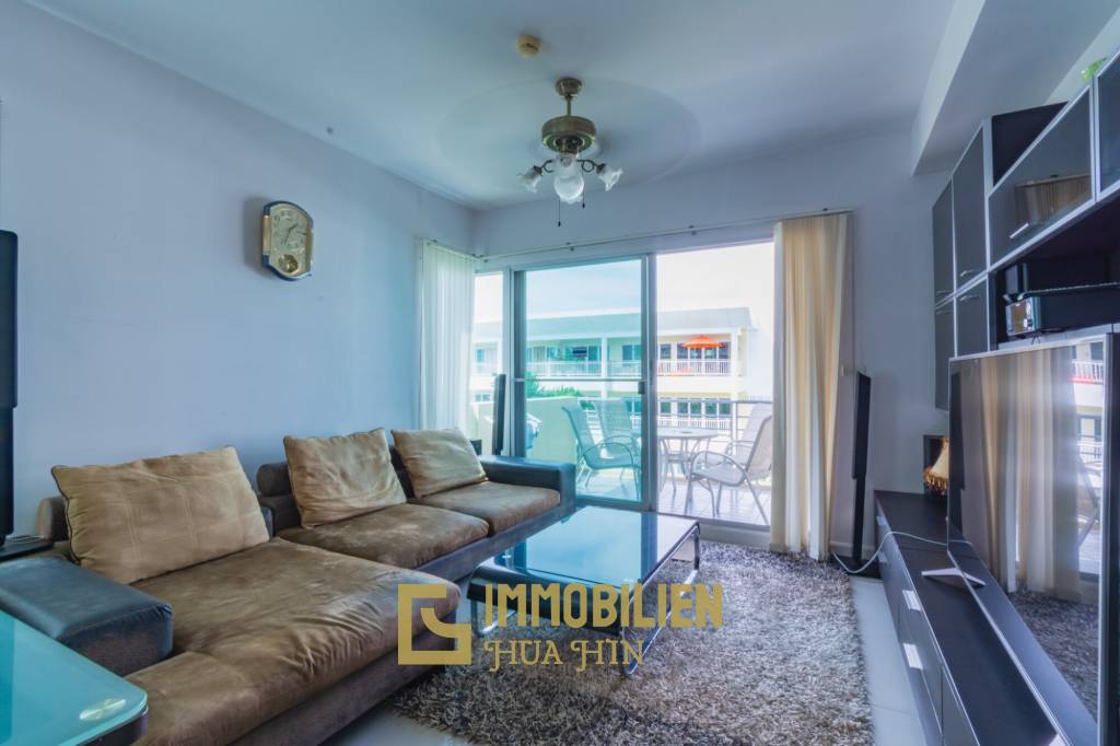 Baan Sanpluem: 2 Bedroom Beachside Condo