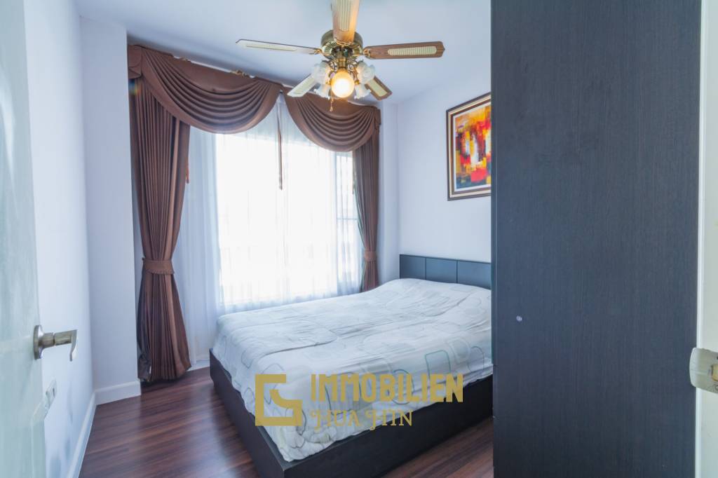 Baan Sanpluem: 2 Bedroom Beachside Condo