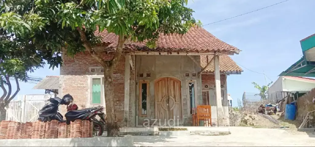 Rumah Dijual BU Pinggir Jalan + Tempat Usaha di Cilacap Dekat Bandara Tunggul Wulung Cilacap, Pasar Jeruklegi Cilacap