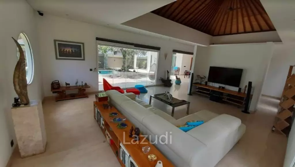 Amazing Freehold Villa 4 bedrooms furnished in Pecatu Bali