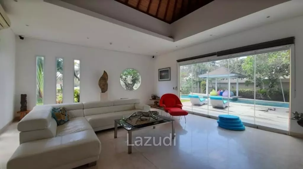 Amazing Freehold Villa 4 bedrooms furnished in Pecatu Bali