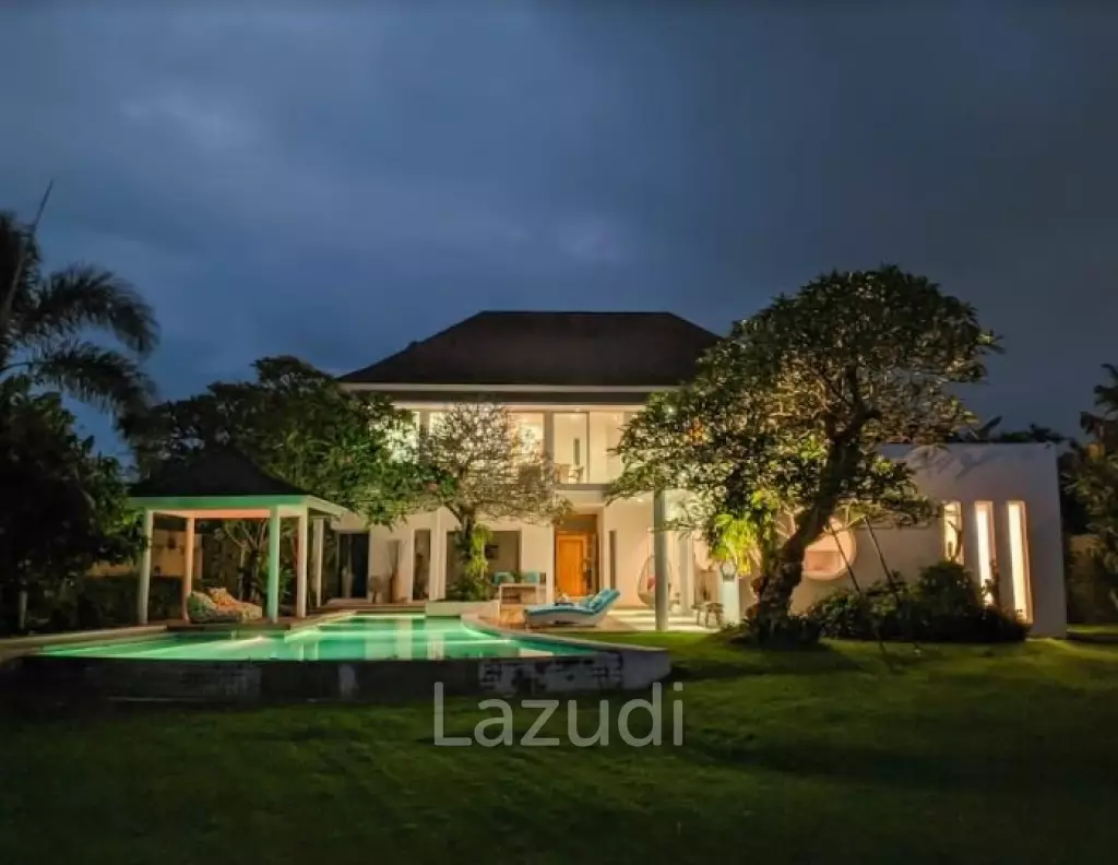 Amazing Freehold Villa 4 bedrooms furnished in Pecatu Bali