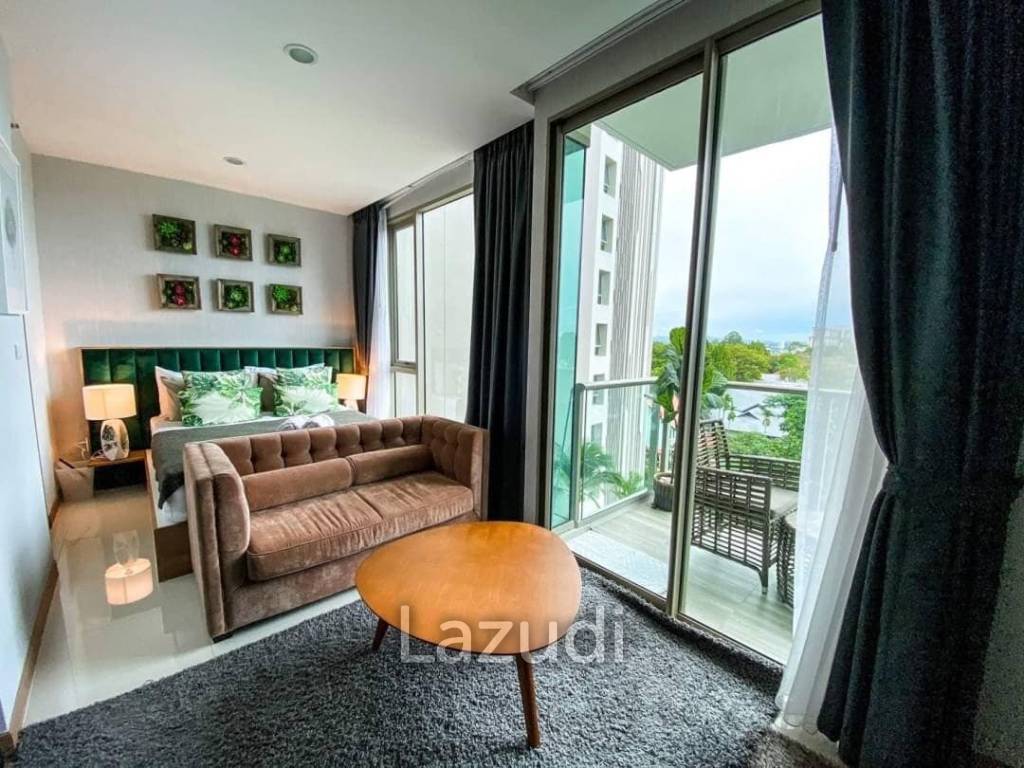 Studio 1 Bath 27 SQ.M The Riviera Wongamat Condo