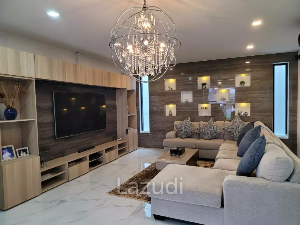 5 Bed Luxury Private Pool Villa in Khao Talo