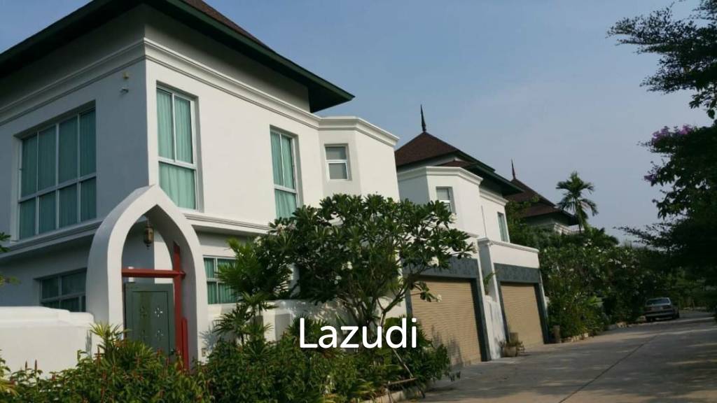 4 Bed 320 SQ.M Pool Villa in North Pattaya