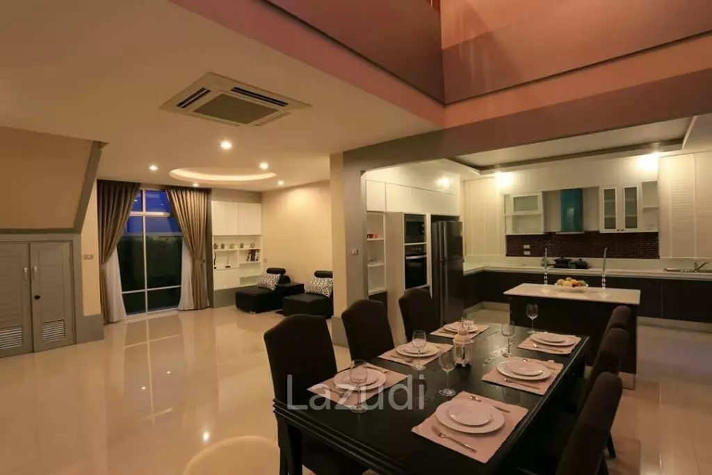 4 Bed 320 SQ.M Pool Villa in North Pattaya