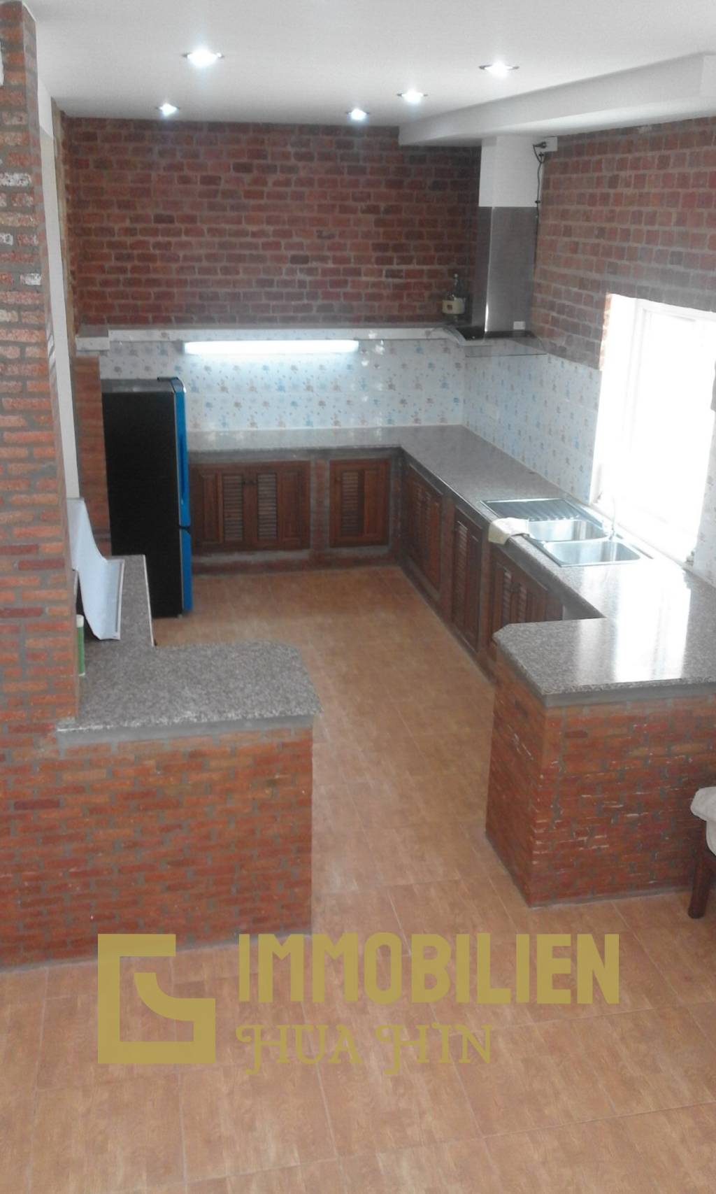 200 Sqm 5 Bed 4 Bath House For Sale in Cha Am