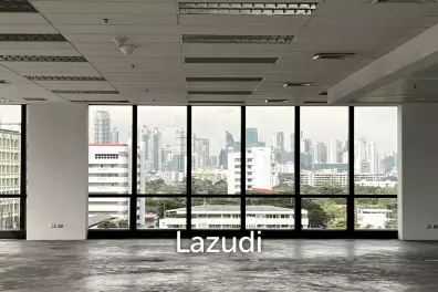 Office For Rent At Pipatanasin Building