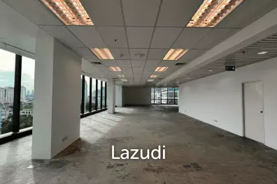 Office For Rent At Pipatanasin Building