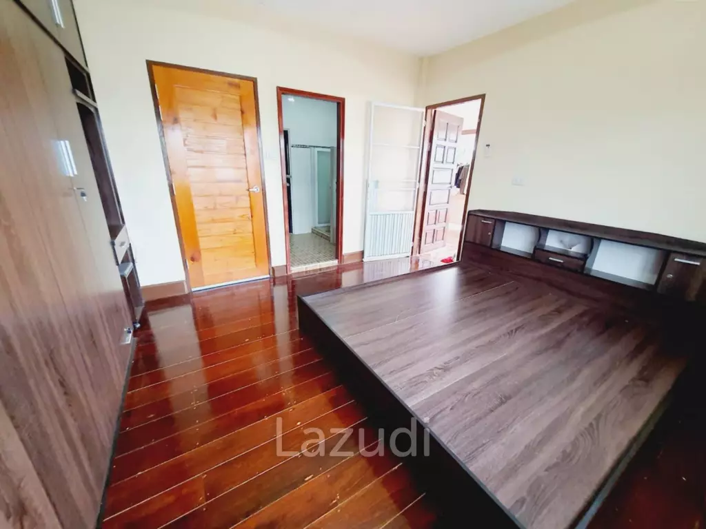 3 Beds Detached House for Sale at Tha-Sai