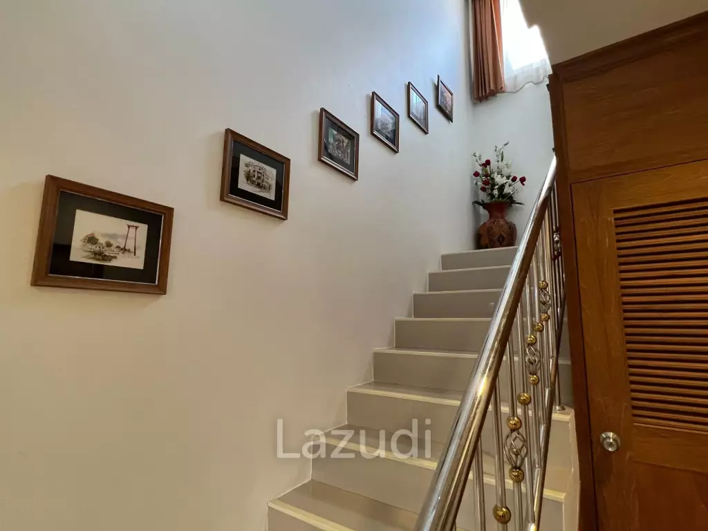 3 Bed 365 SQ.M Pool Villa on the Sea Side