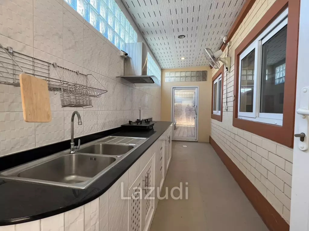 3 Bed 365 SQ.M Pool Villa on the Sea Side