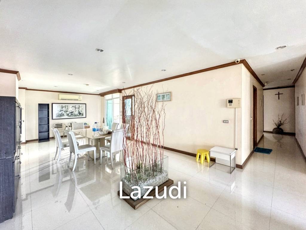 3 Bed 3 Bath 215 Sqm Condo For Sale