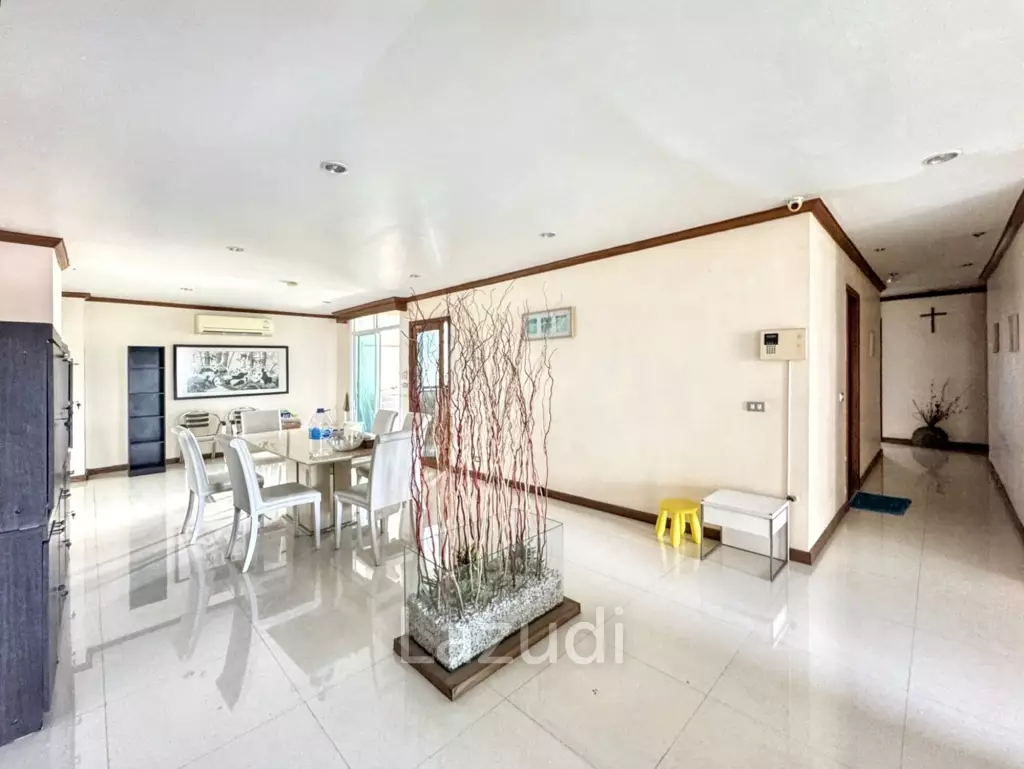 3 Bed 3 Bath 215 Sqm Condo For Sale