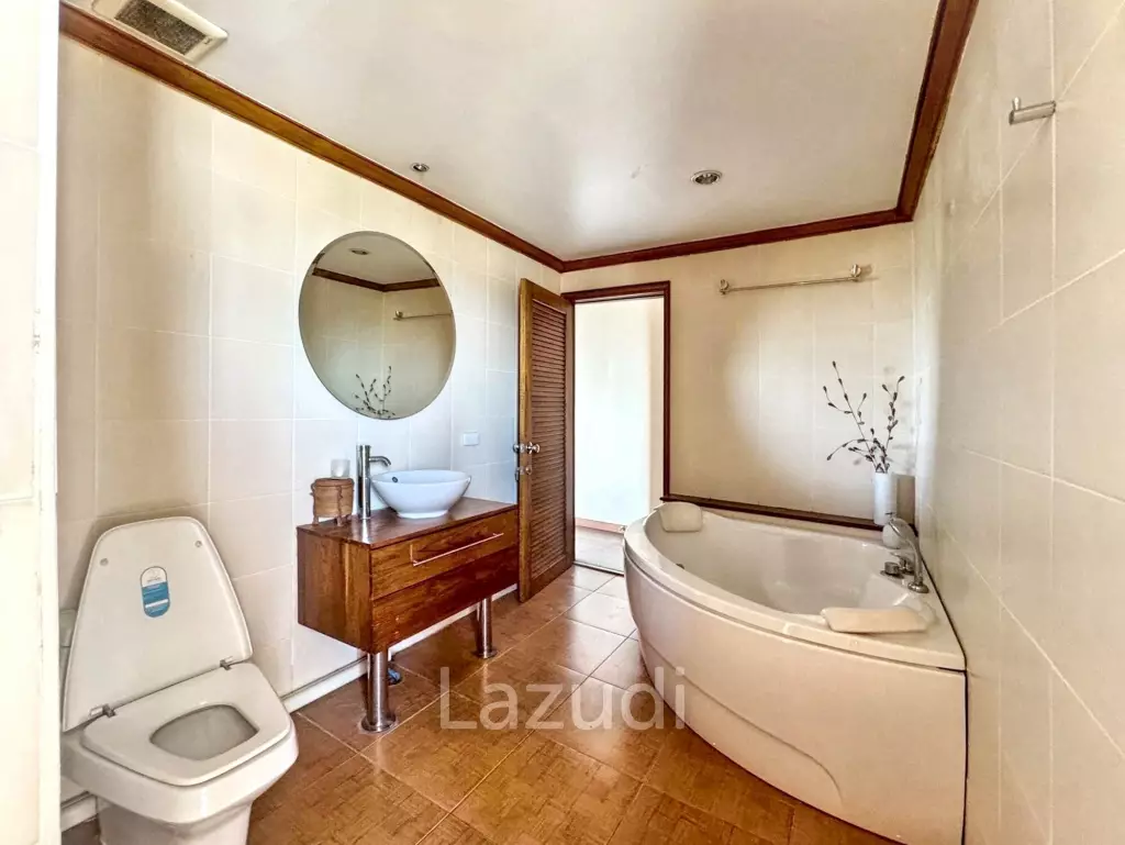 3 Bed 3 Bath 215 Sqm Condo For Sale