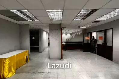 Office For Rent At Panjabhum Building