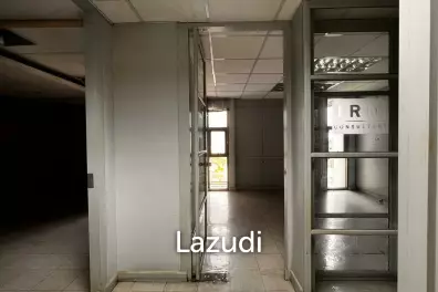 Office For Rent At Panjabhum Building