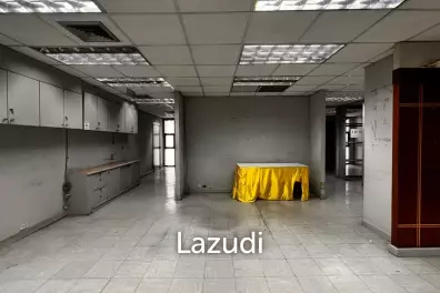 Office For Rent At Panjabhum Building