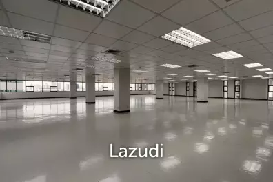 Office For Rent At Panjabhum Building