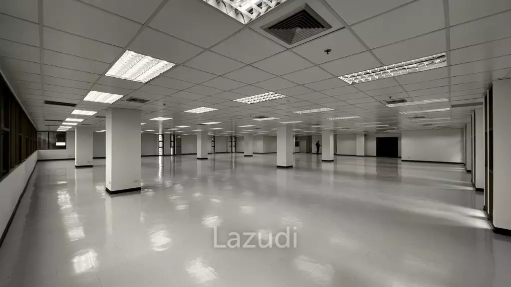 Office For Rent At Panjabhum Building