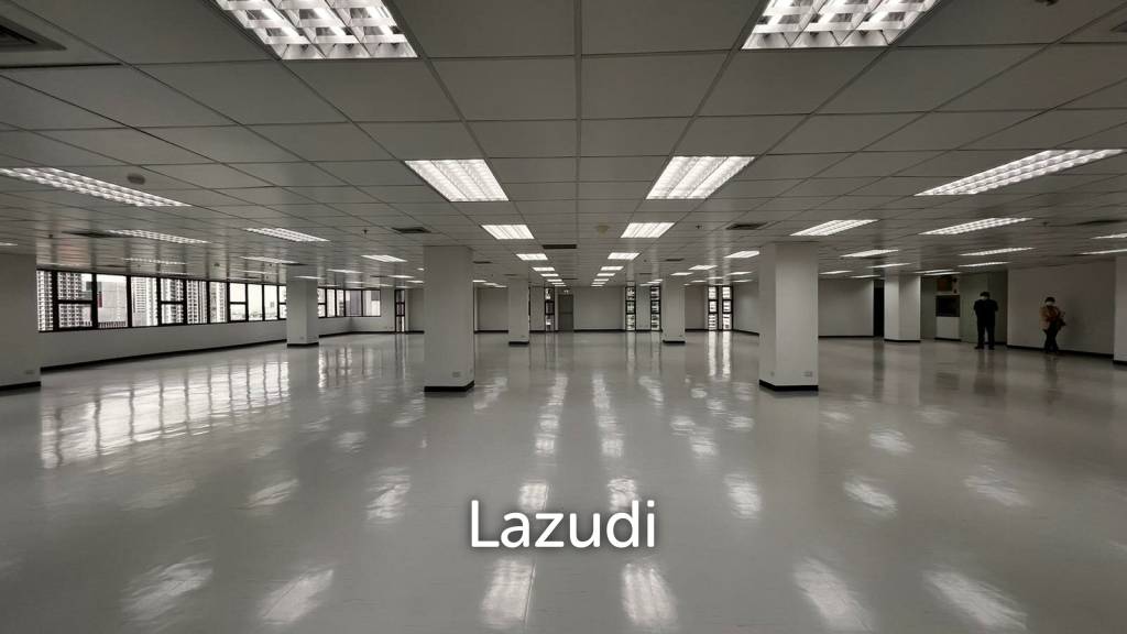 Office For Rent At Panjabhum Building