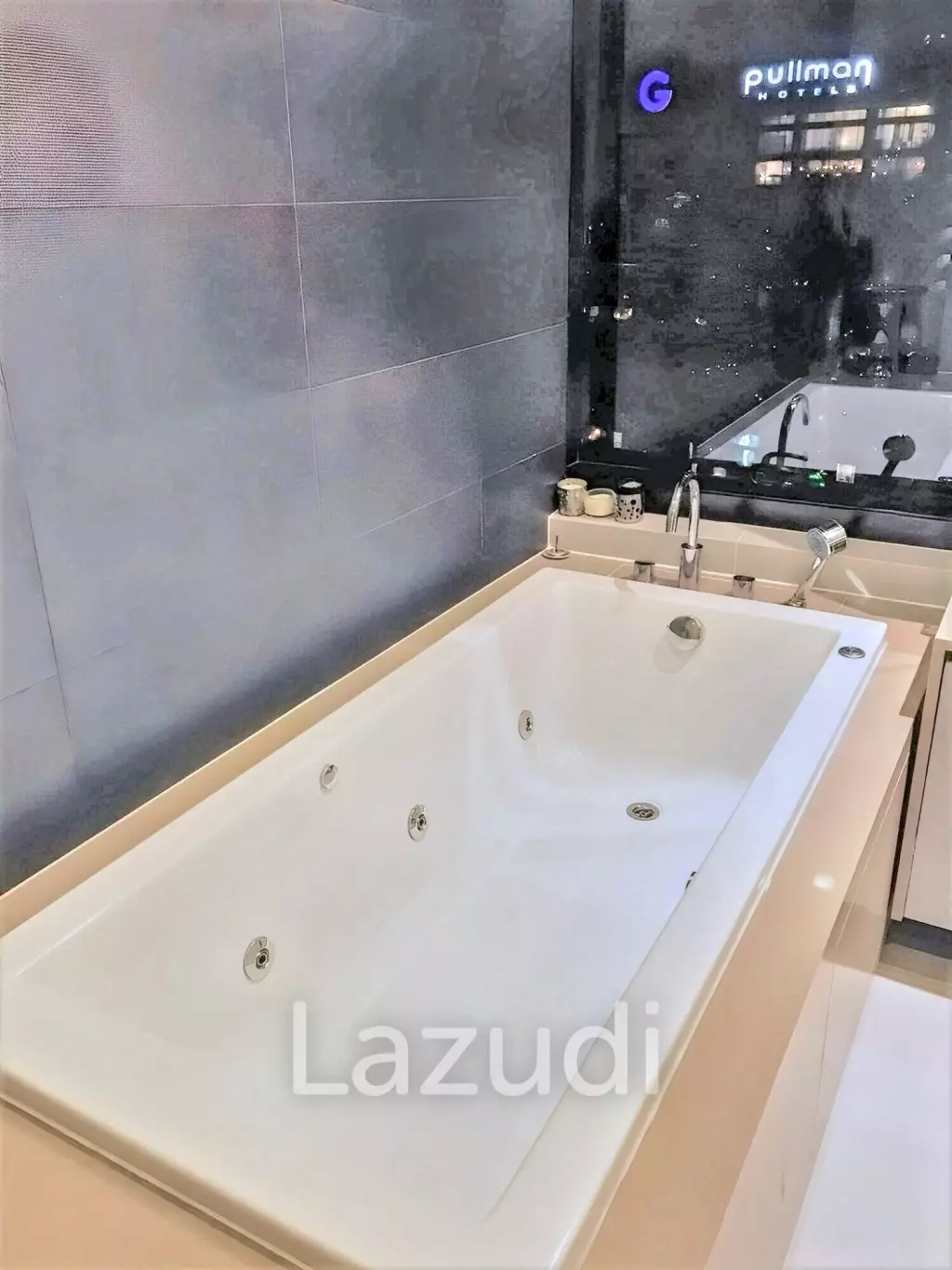 2 Bed 2 Bath 90 sqm M Silom