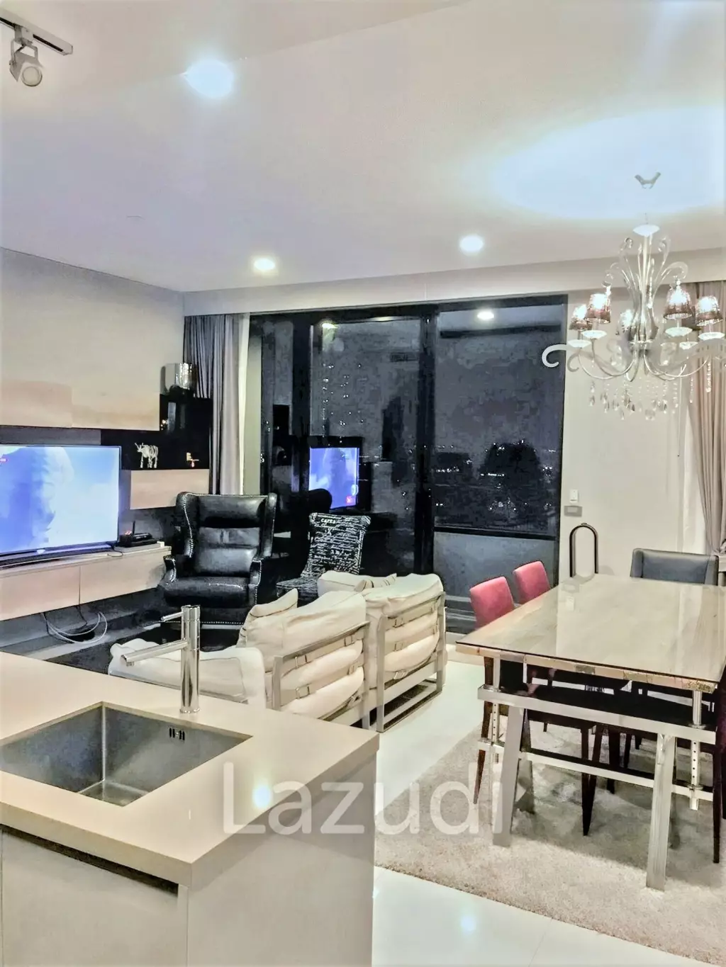 2 Bed 2 Bath 90 sqm M Silom