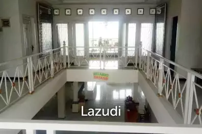 Rumah/Gedung Dijual Pinggir Jalan di Dampit Malang Dekat Stasiun Dampit, Pasar Baru Dampit, SMAN 1 Dampit