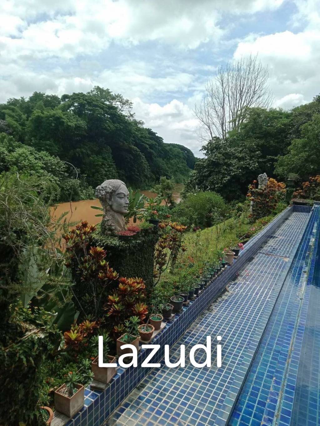 Land and Luxurious House for Sale