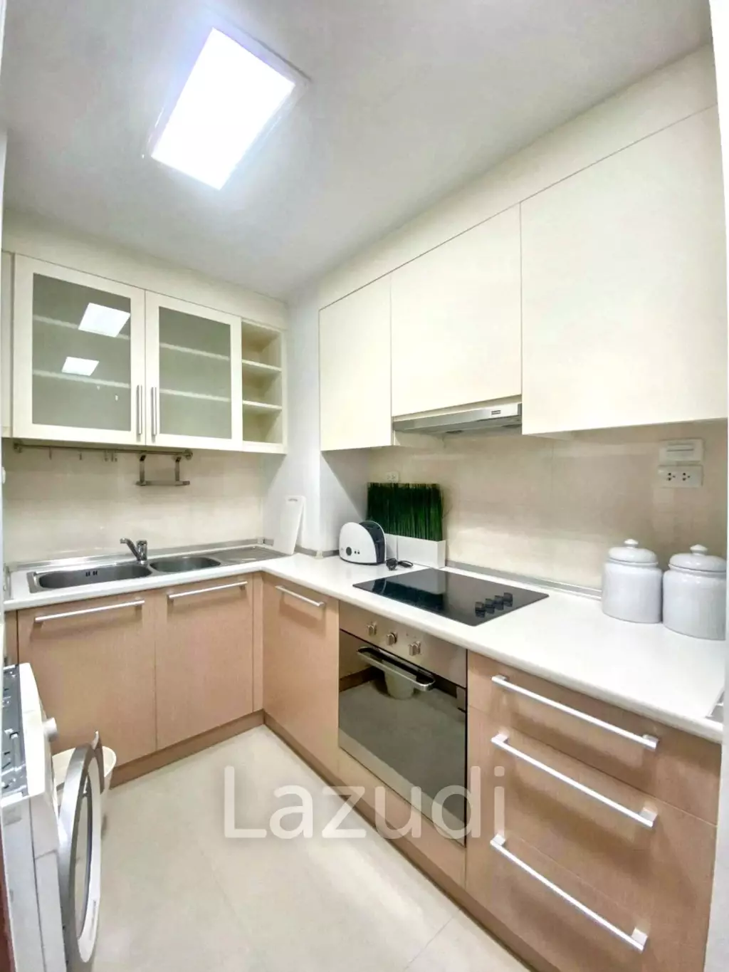 3 Bed 3 Bath 87 SQ.M Residence 52 Condominium