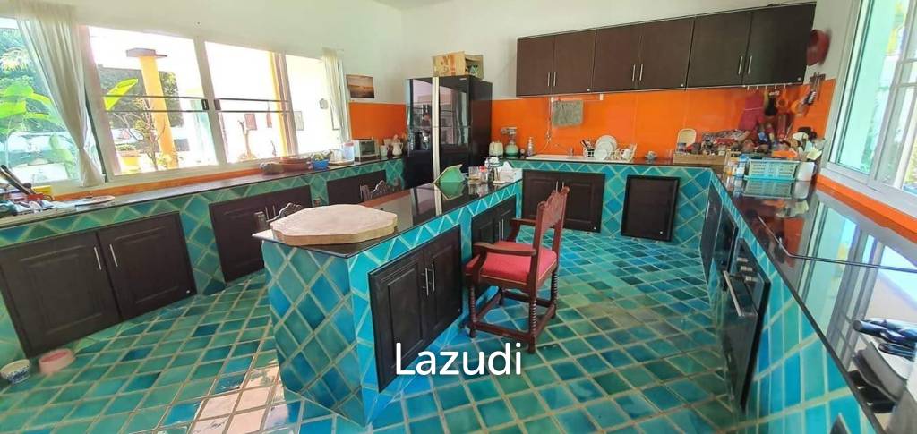 5 Bed Large Modern Villa in Mae Rim