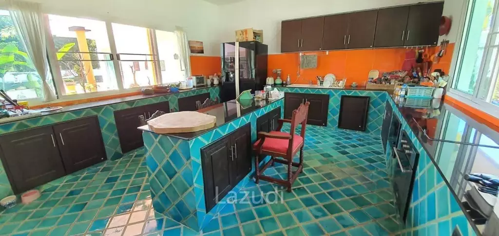 5 Bed Large Modern Villa in Mae Rim