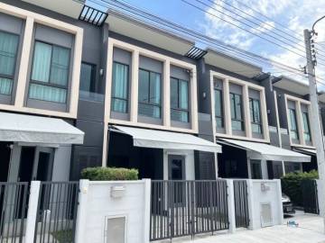 Rent townhouse near Mega Bangna