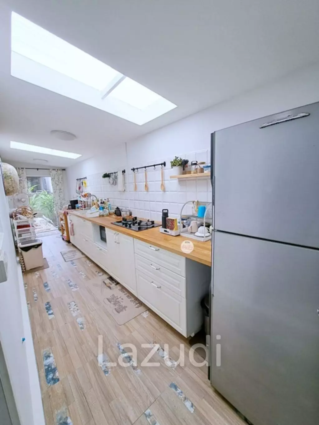 3 Bed 5 Bath House For Sale
