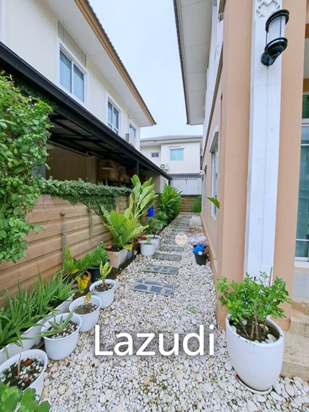 3 Bed 5 Bath House For Sale